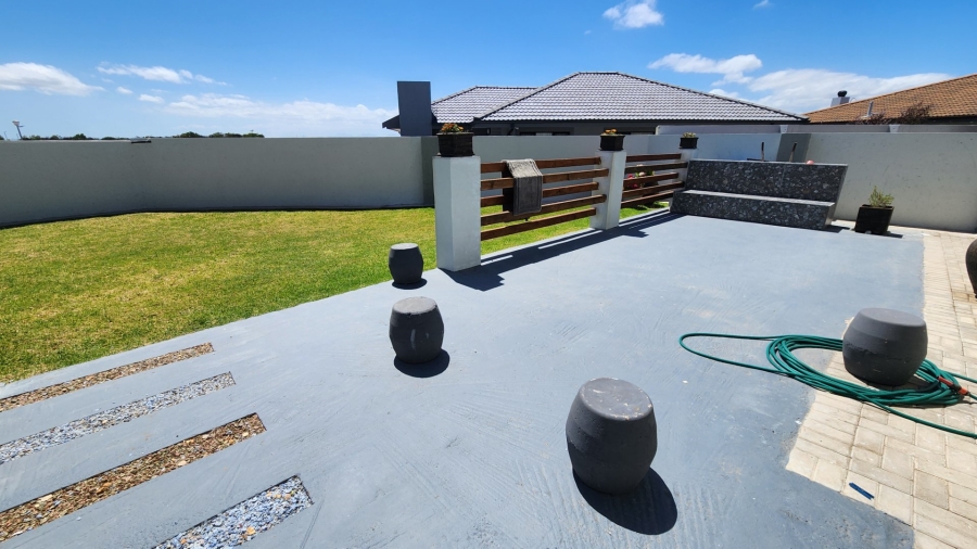 2 Bedroom Property for Sale in Dana Bay Western Cape